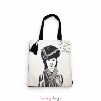 Túi tote vải in hình phụ nữ Việt Nam đen trắng-Miss Hoàn